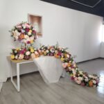 TR0028 Colorful roses with leaves table runner for wedding decoration - Image 2